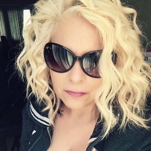 Meet your Posher, Tina